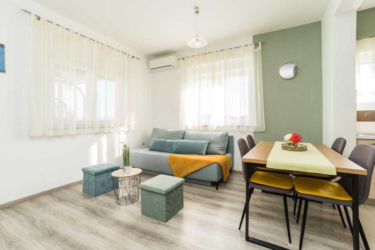 Apartments Matilda Sukošan Buitenkant foto