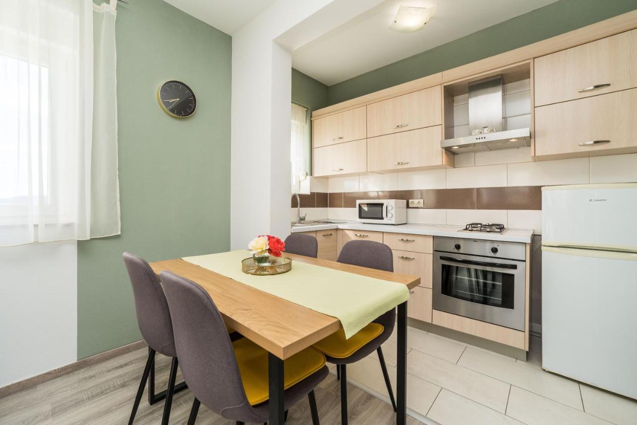 Apartments Matilda Sukošan Buitenkant foto