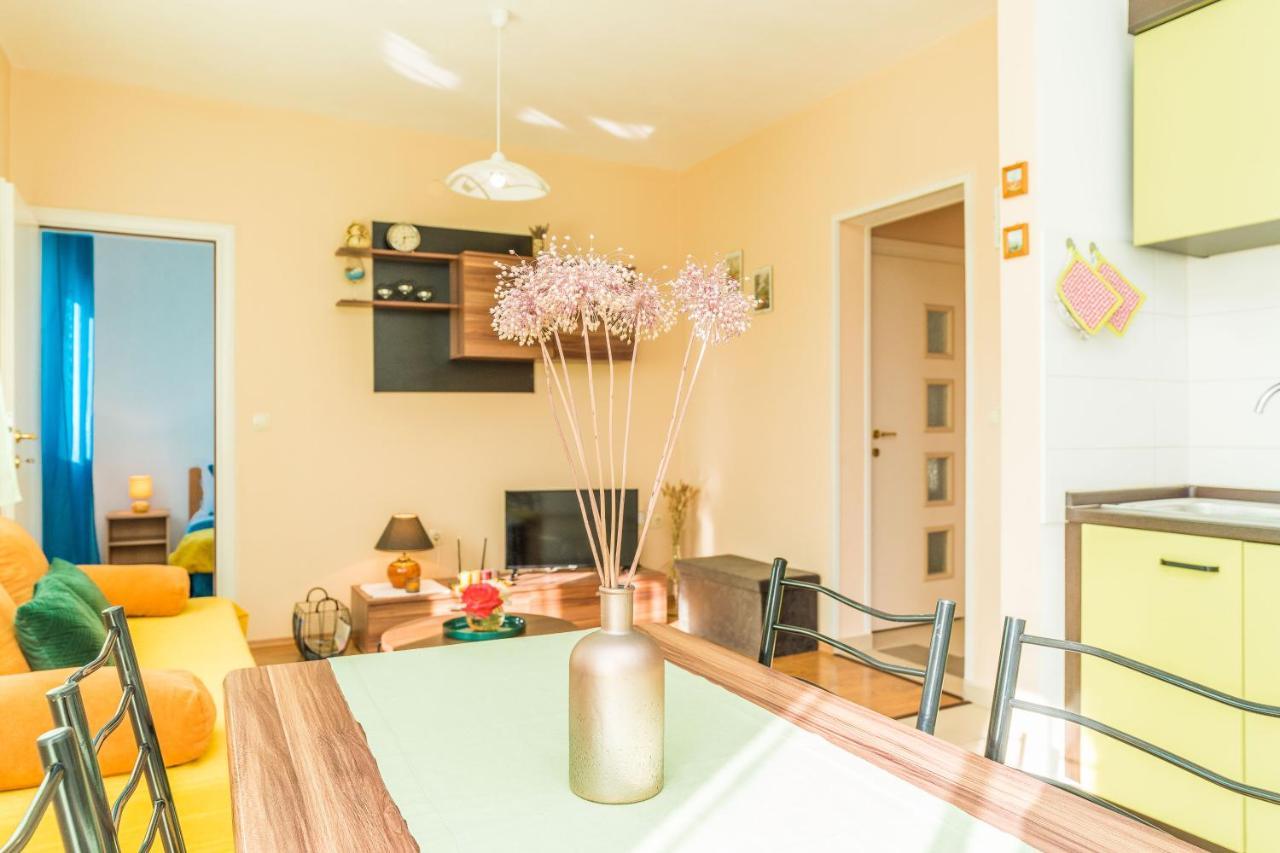 Apartments Matilda Sukošan Buitenkant foto